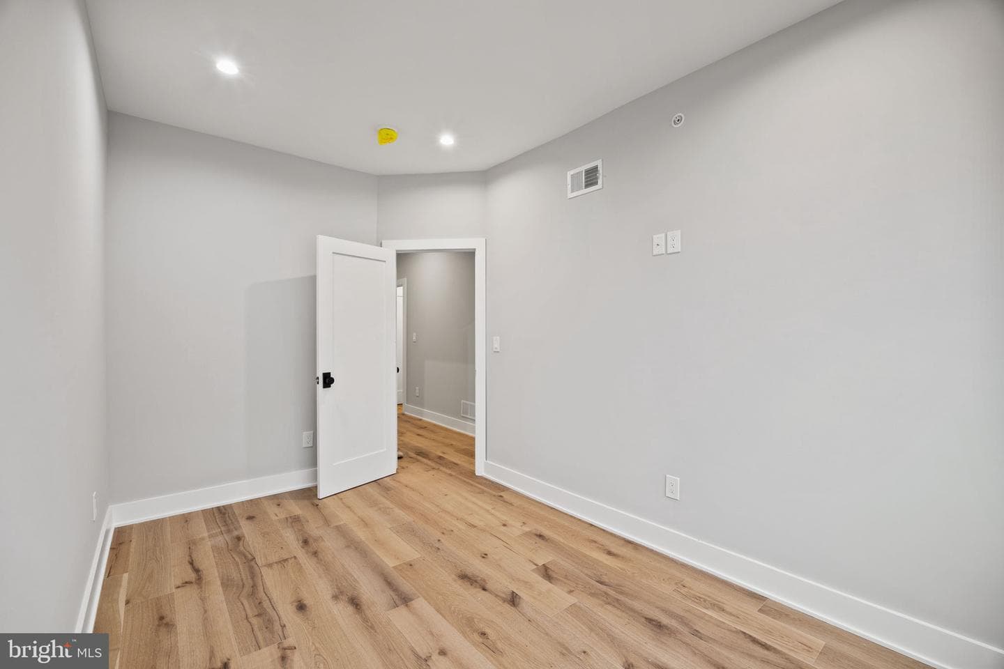 513 Salmon Street photo 56