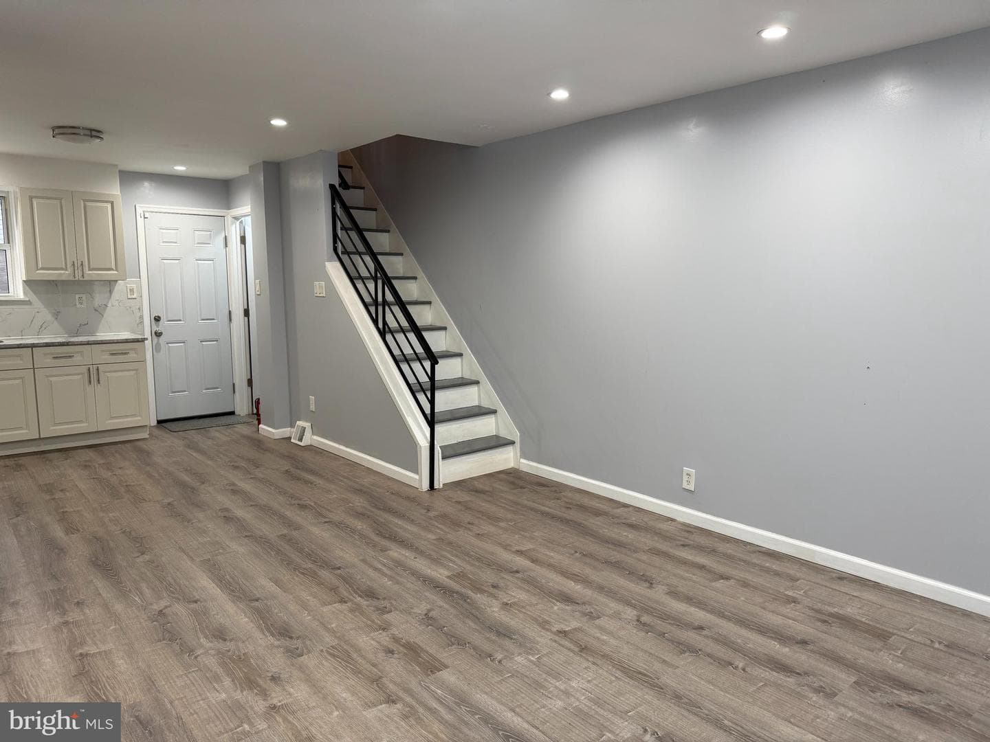 1326 S Colorado Street photo 3