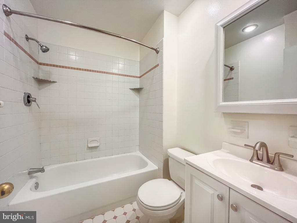 10843 Academy Road photo 18