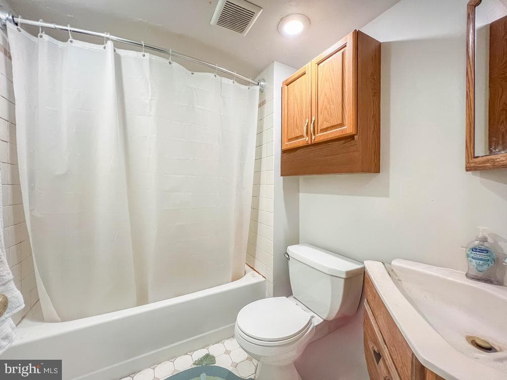 10843 Academy Road photo 6