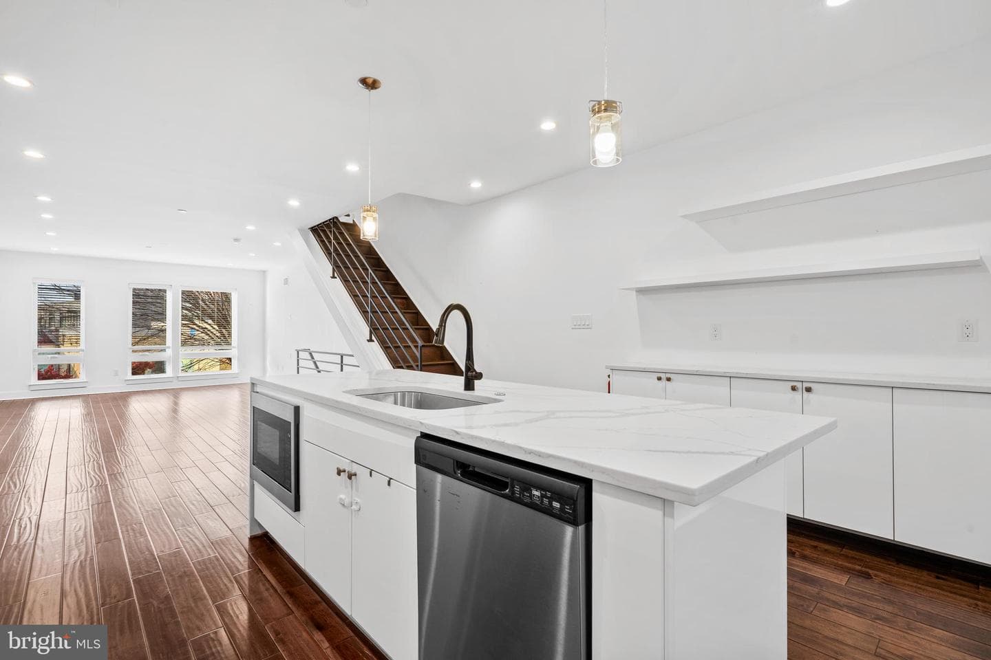 1807 Blair Street photo 15