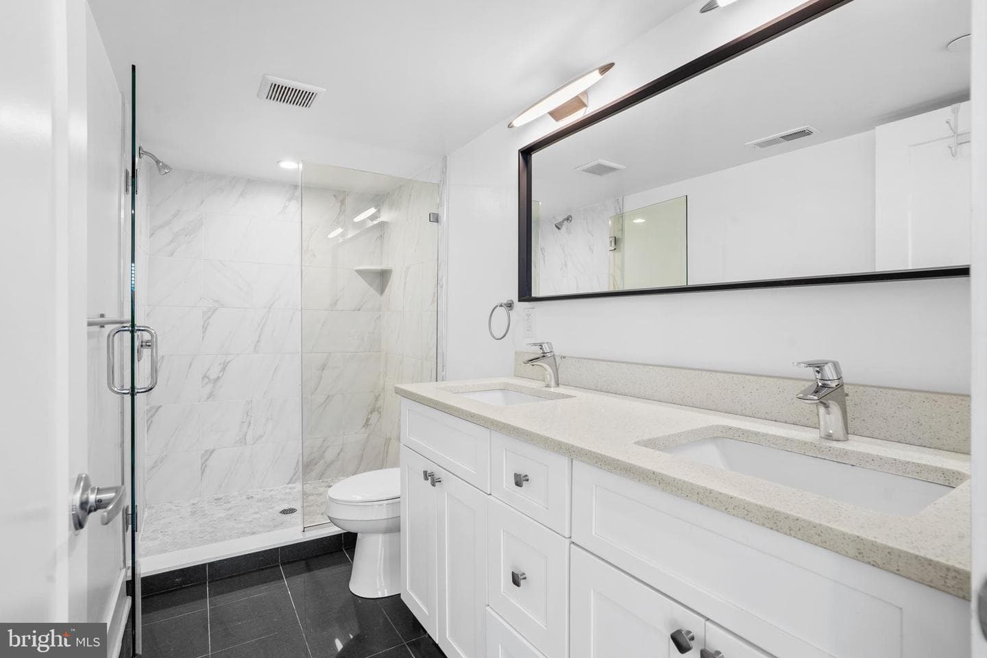 1807 Blair Street photo 21