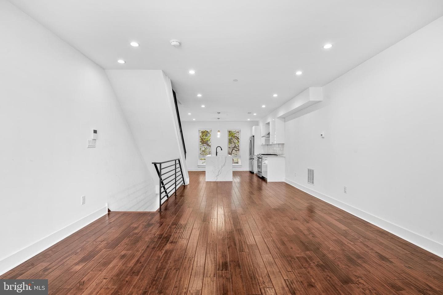 1807 Blair Street photo 7
