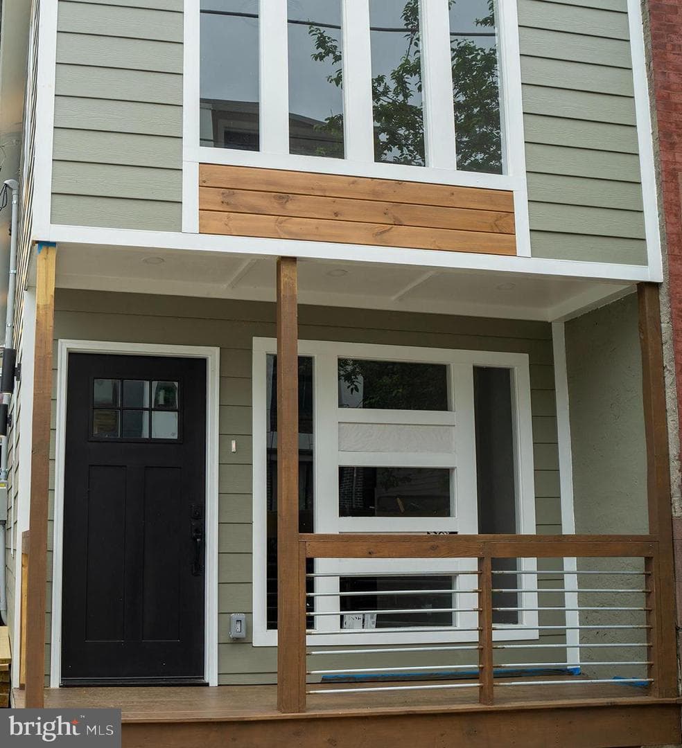 2005 N Lawrence Street, Philadelphia