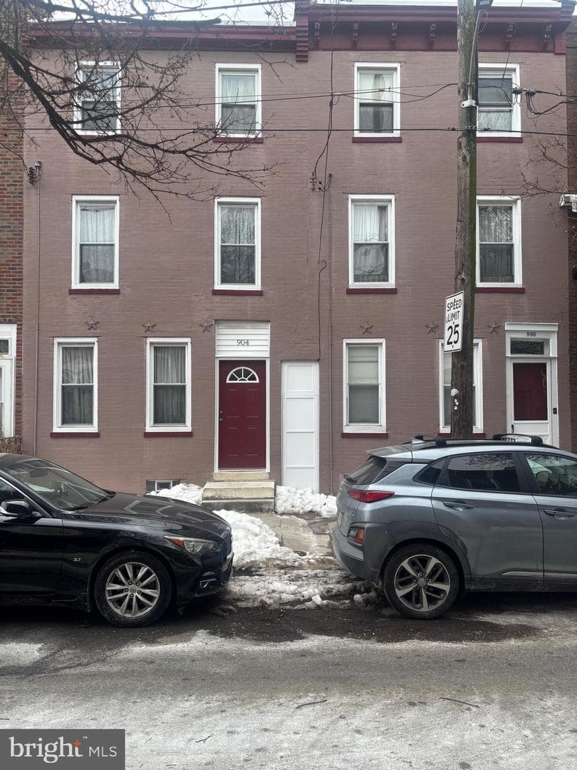 904-906 Greenwich Street photo 2