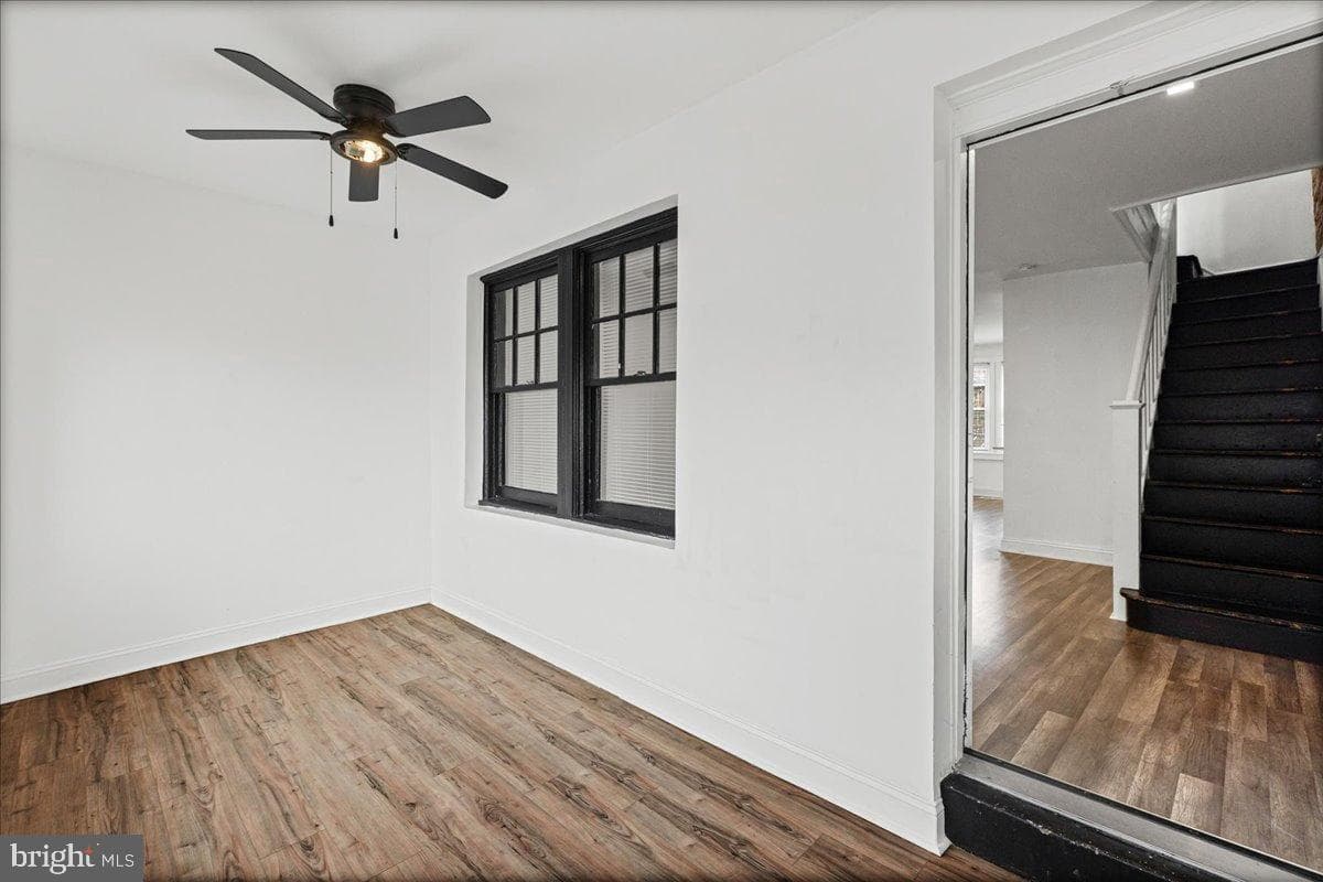 2637 S Carroll Street photo 3