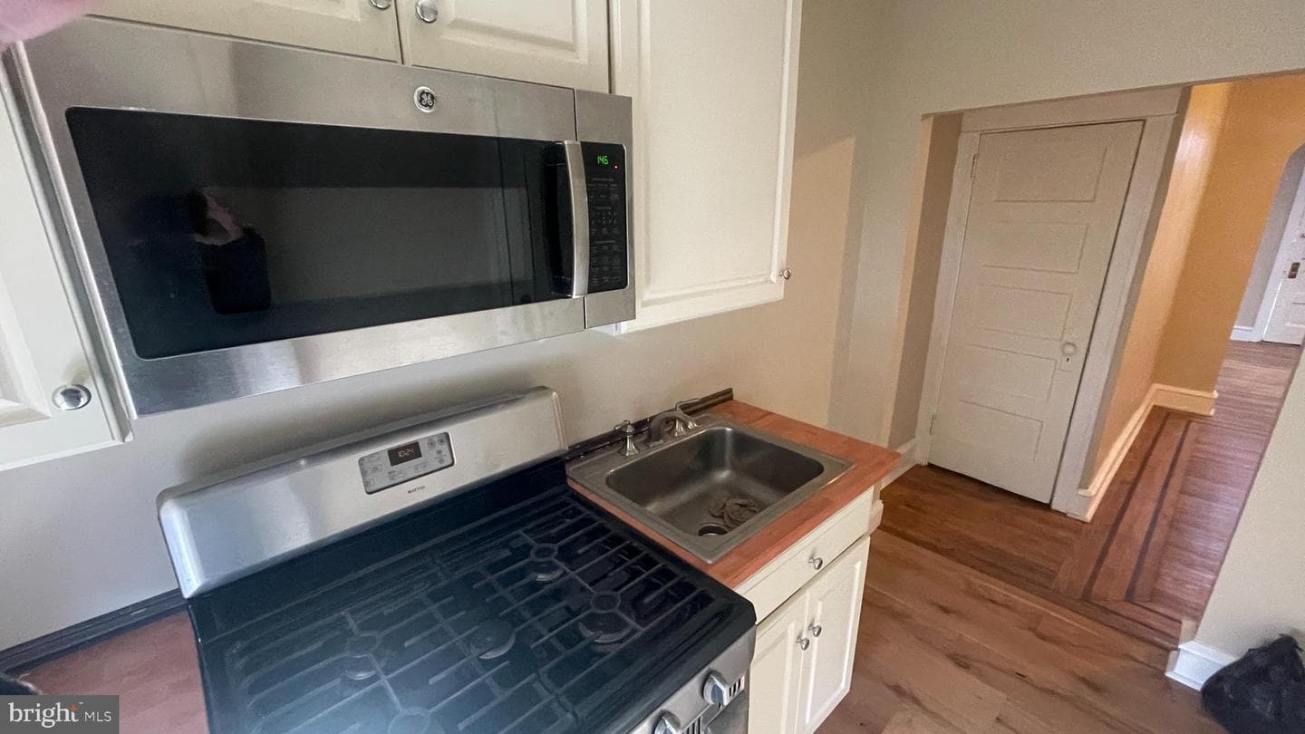 2084 Carver Street photo 10