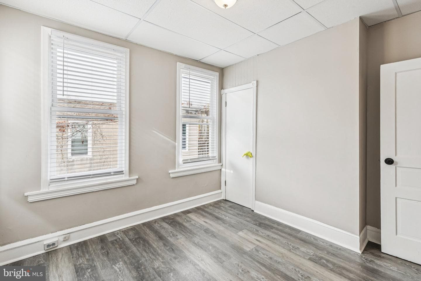 2416 N Hollywood Street photo 10