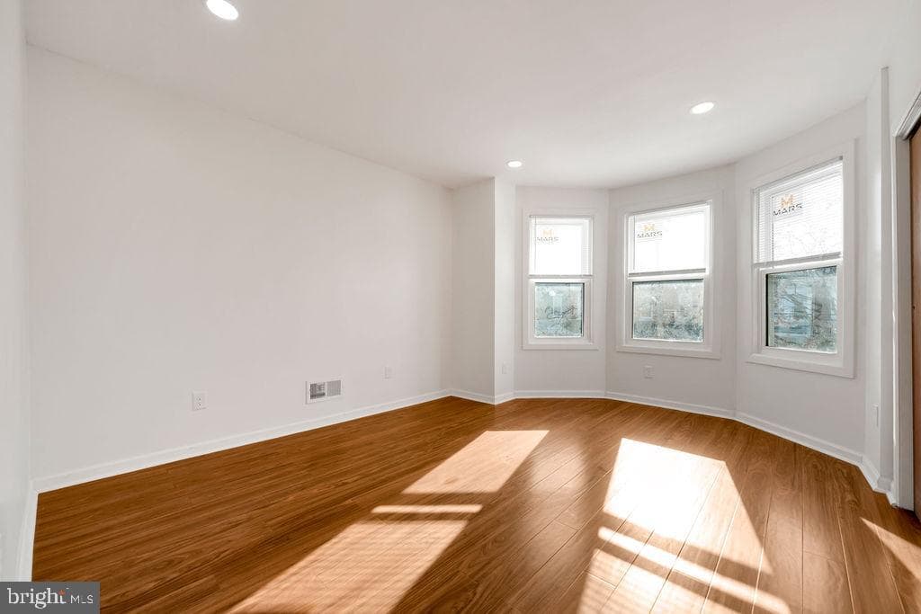 5741 Arch Street photo 18