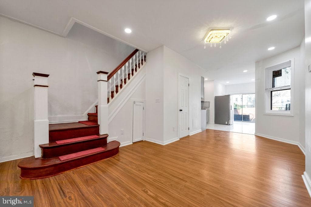 5741 Arch Street photo 9
