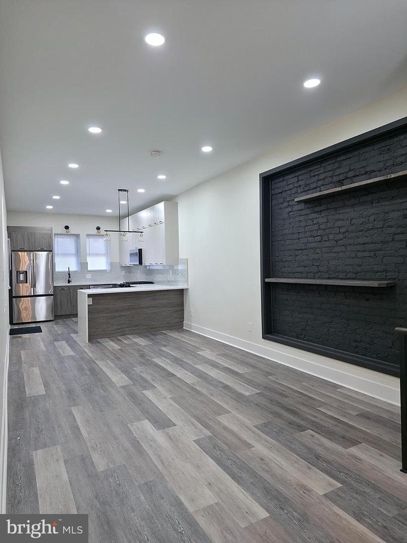 4066 Parkside Avenue photo 8