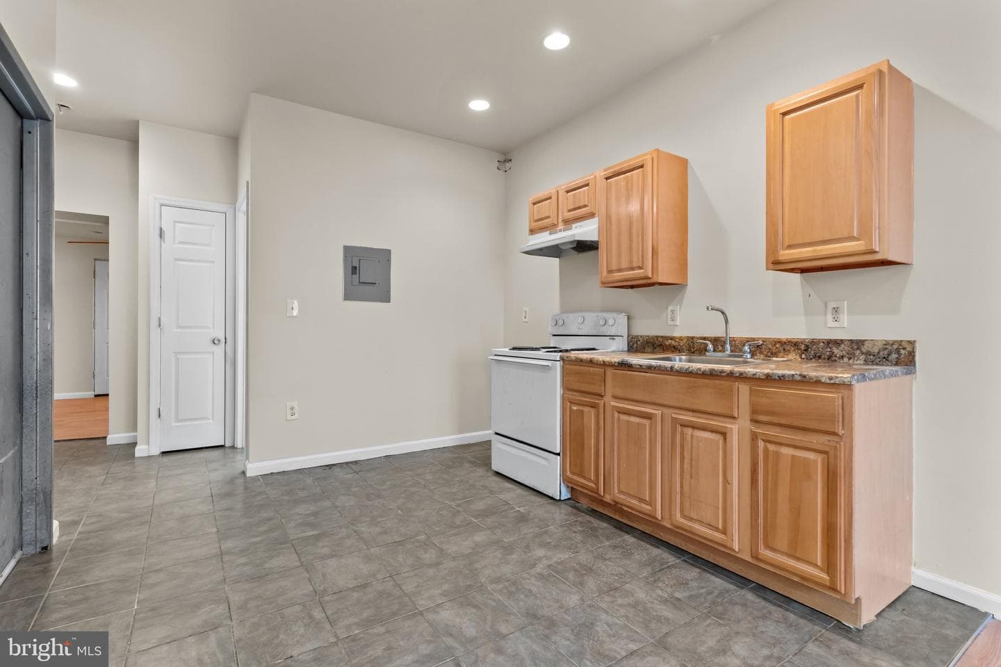 3555 Jasper Street photo 11