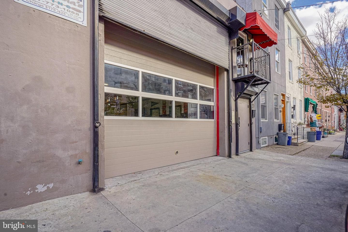 2005 E Sergeant Street photo 4