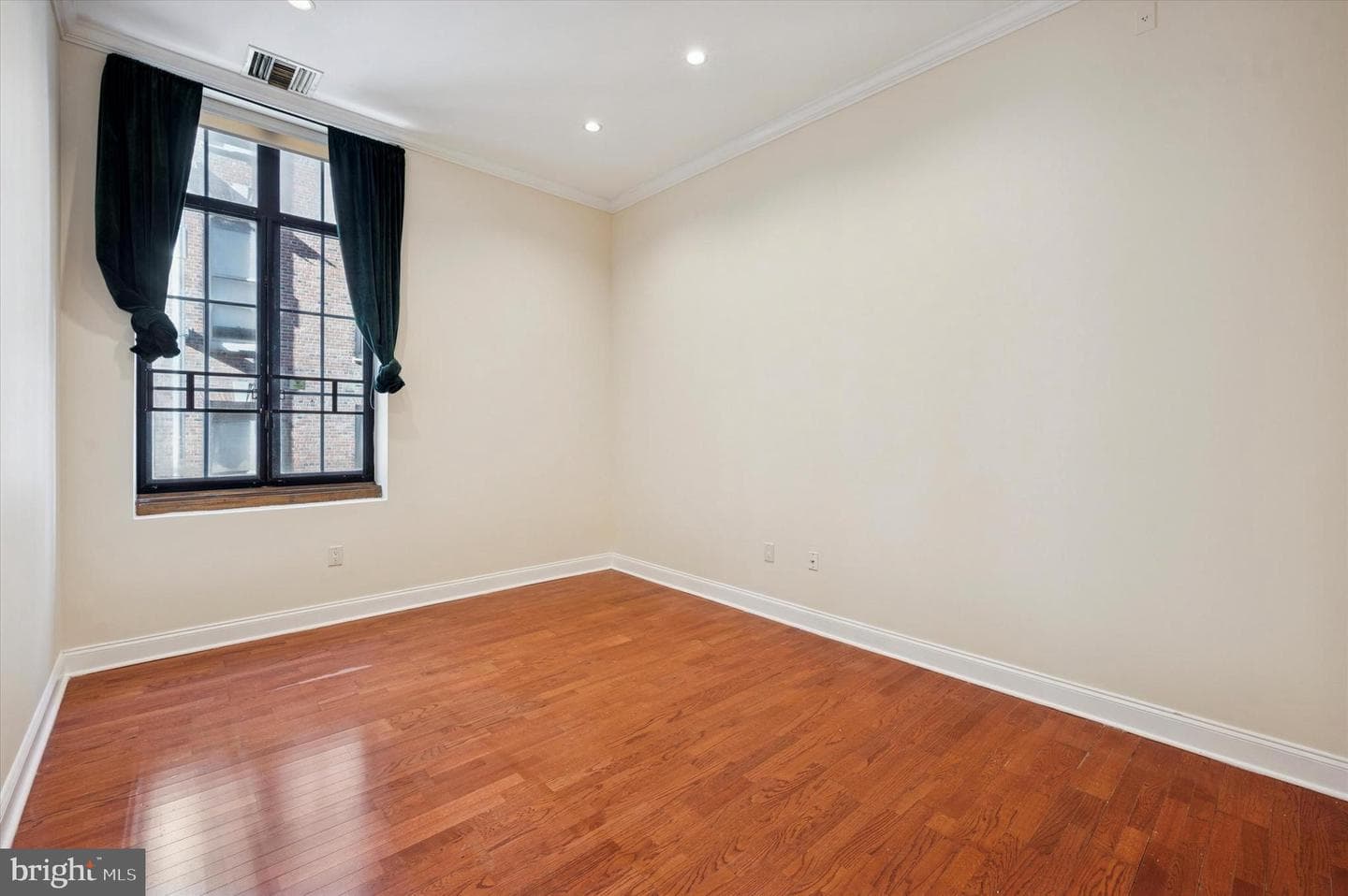 1601 Spring Garden St # 205 photo 5