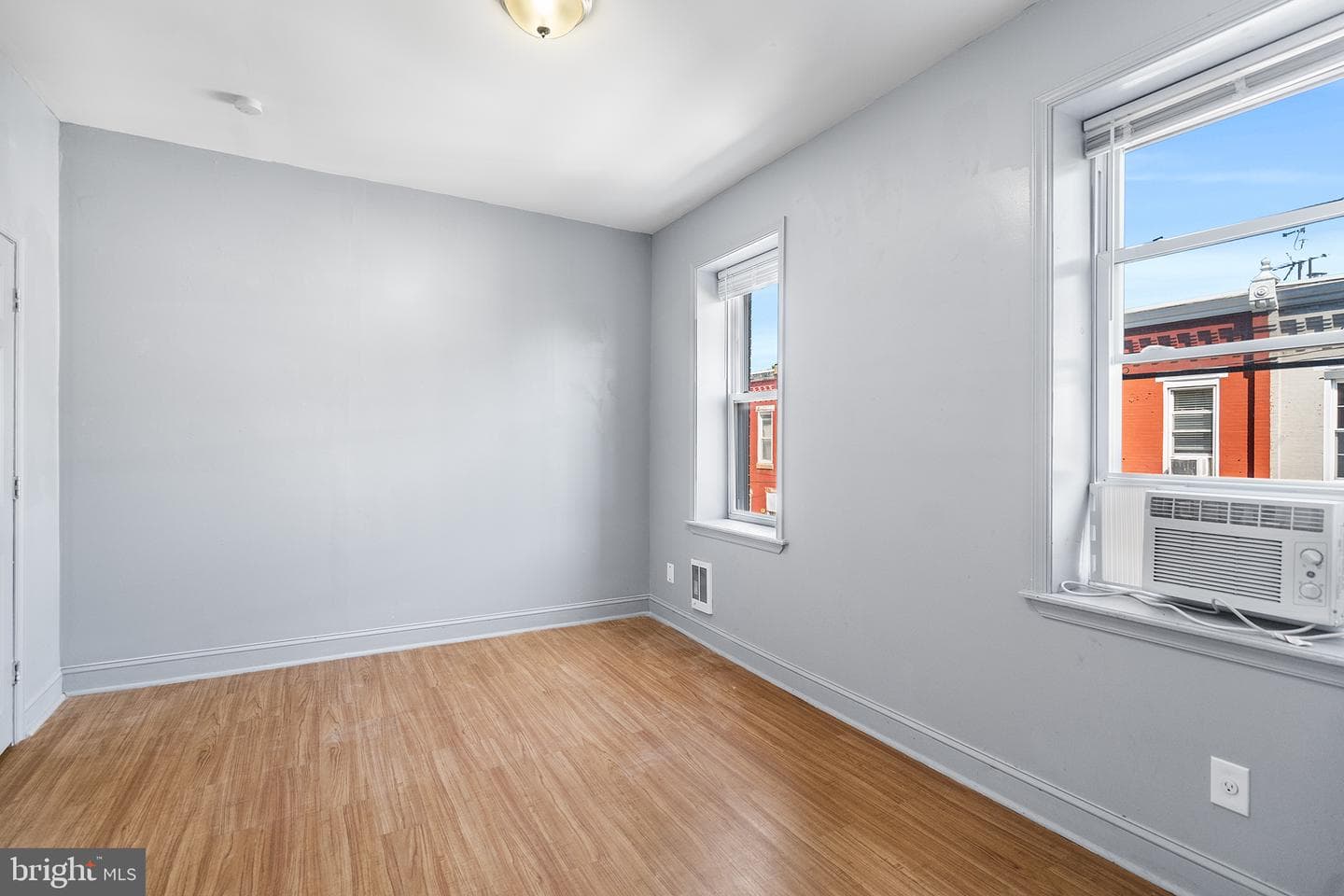 1624 Edgley St photo 15