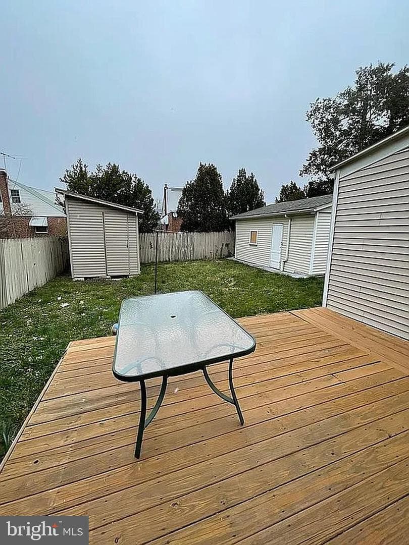 1715 Rhawn Street photo 9