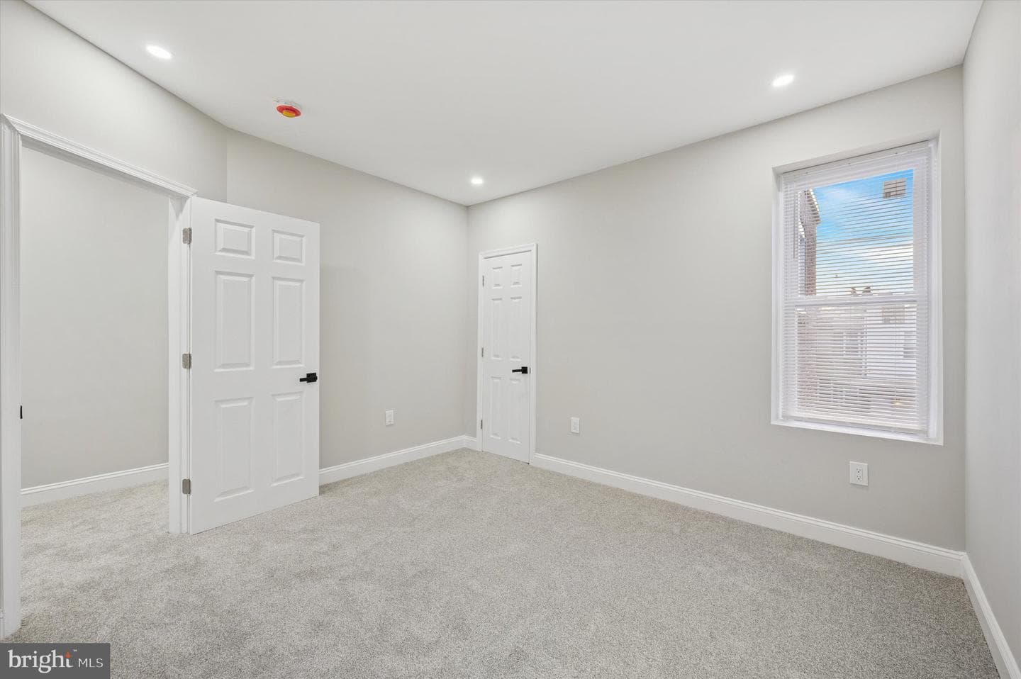 5722 Florence Avenue photo 23