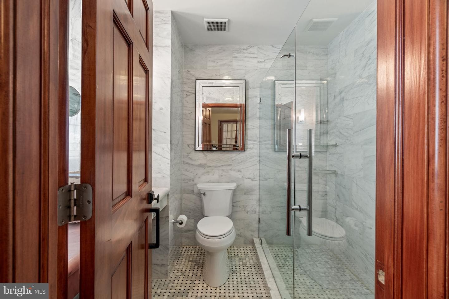 802 Locust Street #201 photo 22