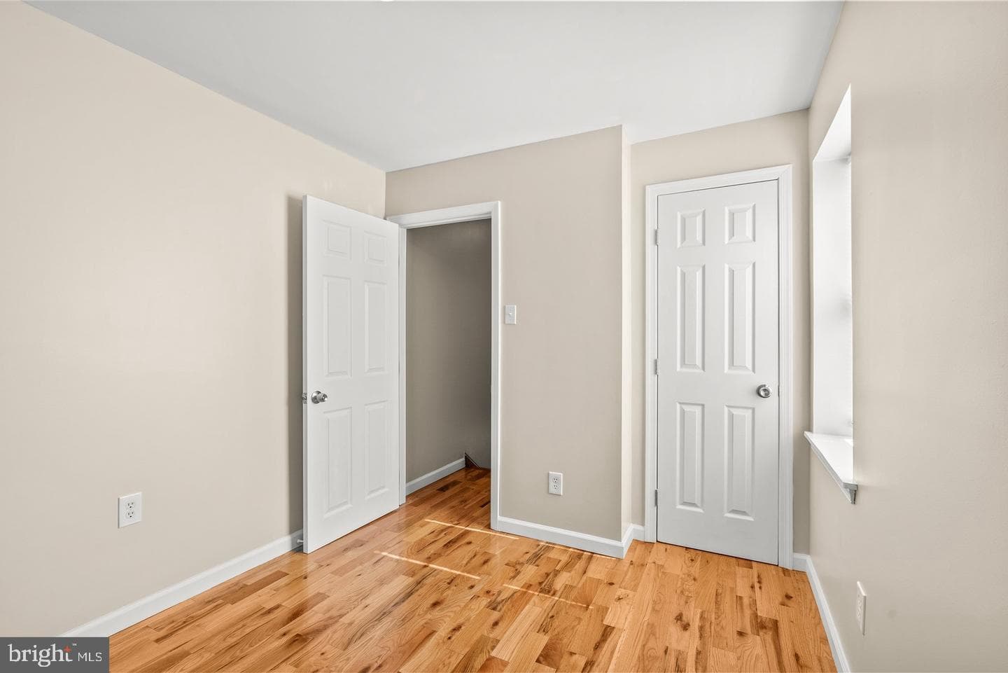 2512 N Marshall Street photo 13