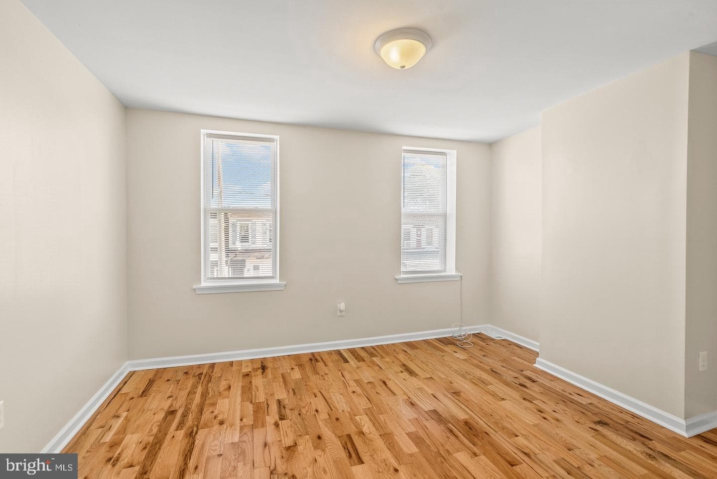 2512 N Marshall Street photo 18