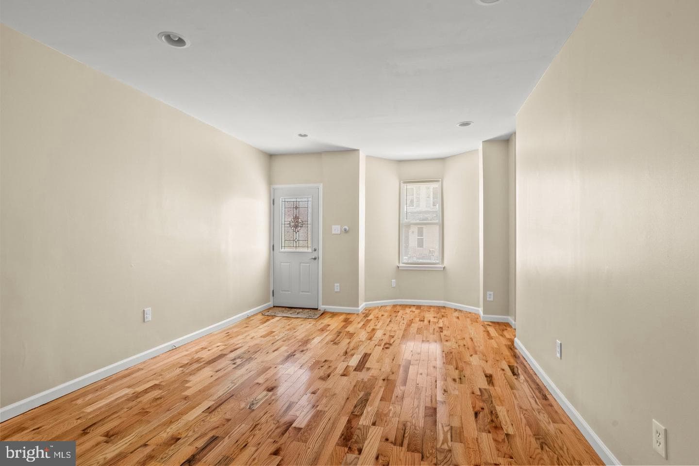 2512 N Marshall Street photo 5