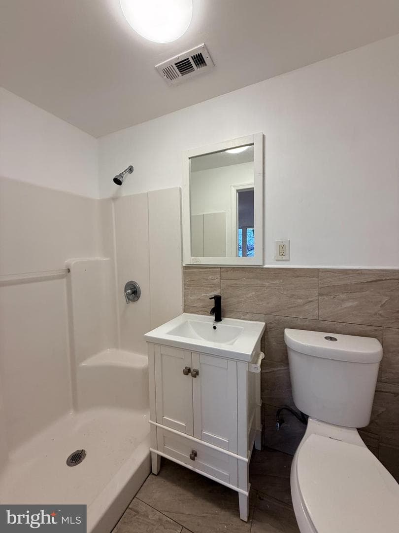 5021 Hazel Avenue photo 24