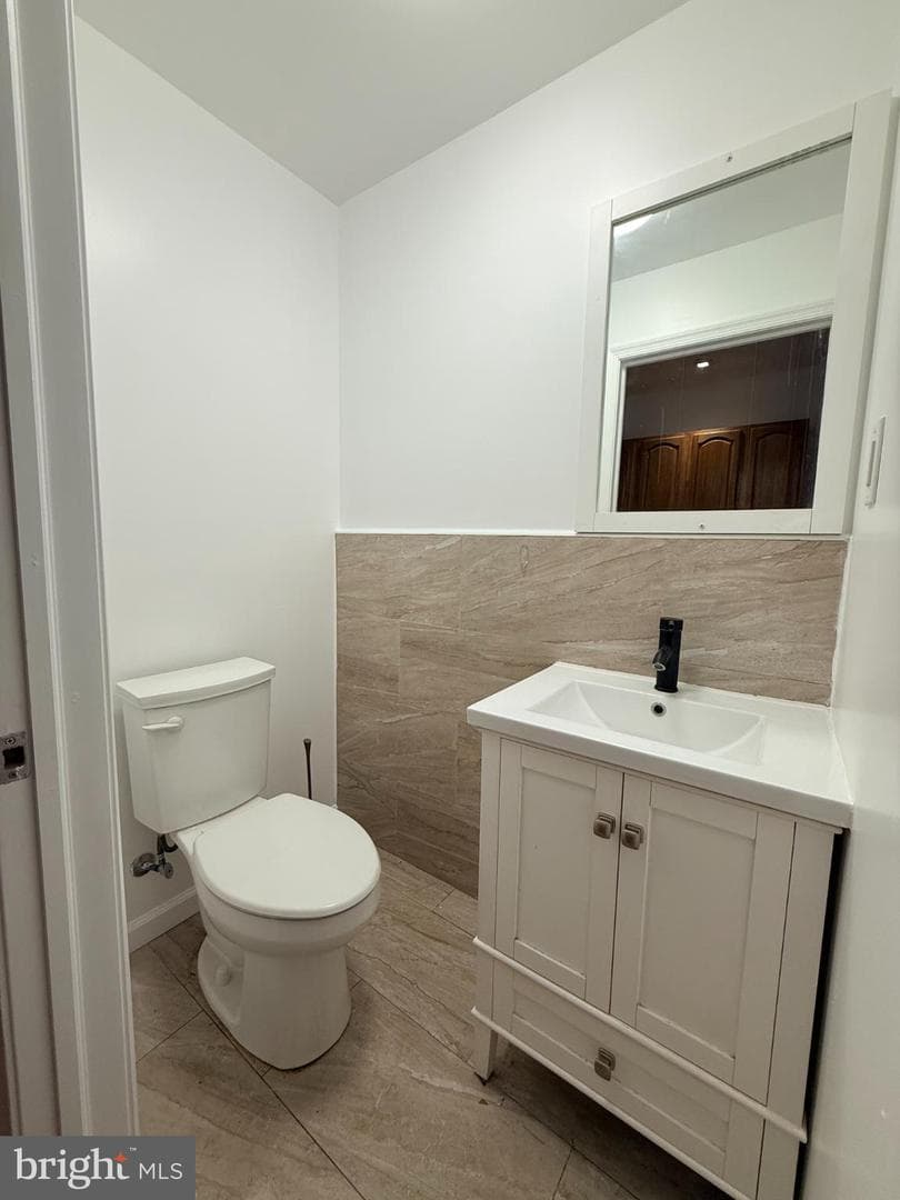5021 Hazel Avenue photo 8