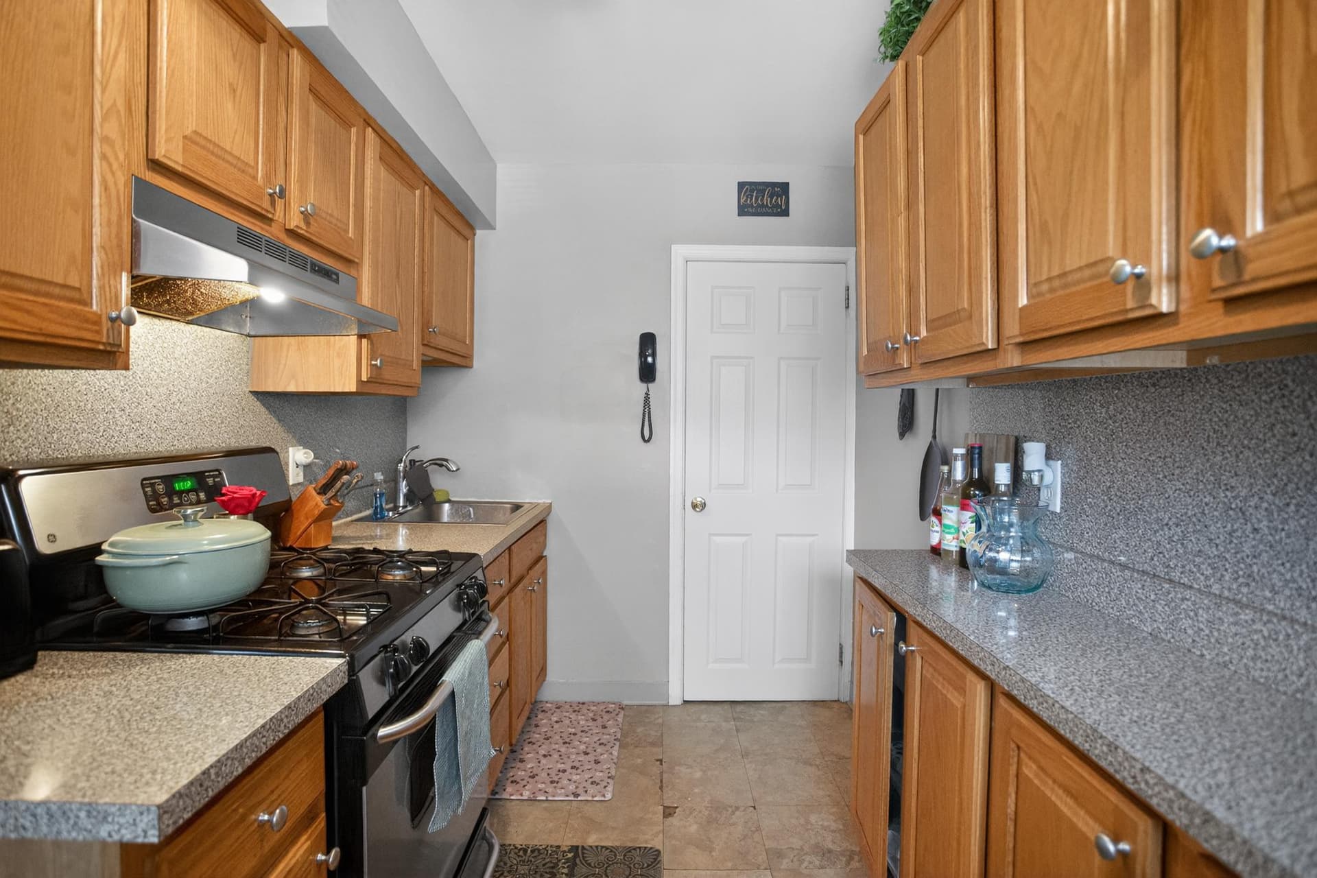 224 Higbee Street photo 10