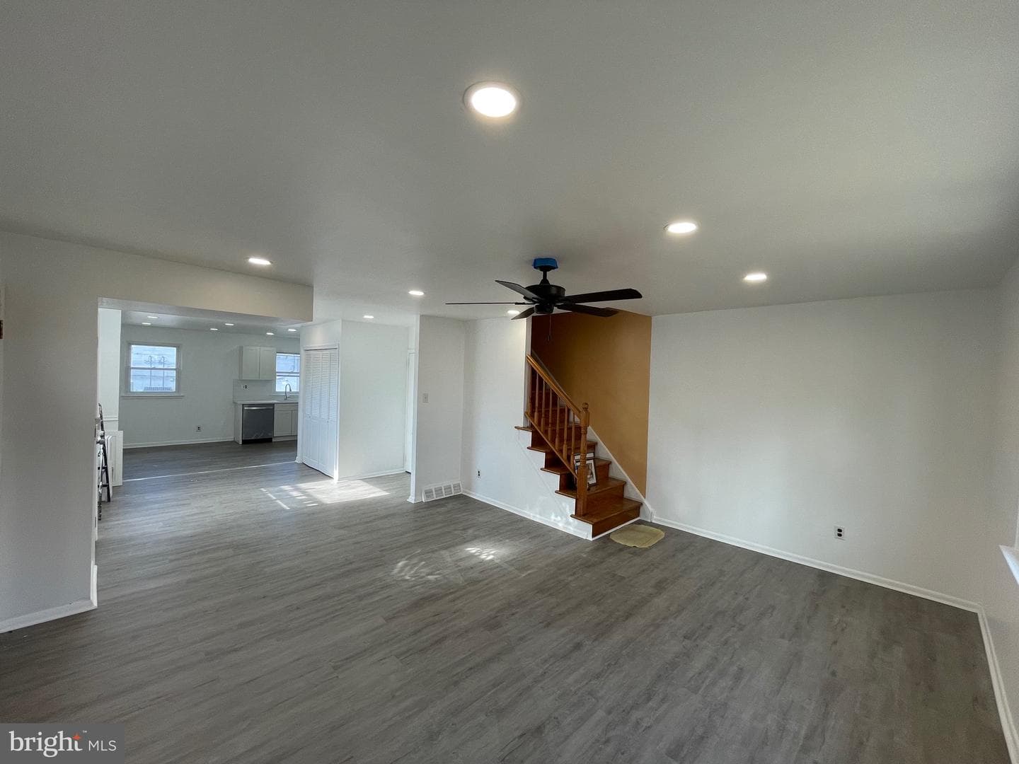 803 Lawler Street photo 11