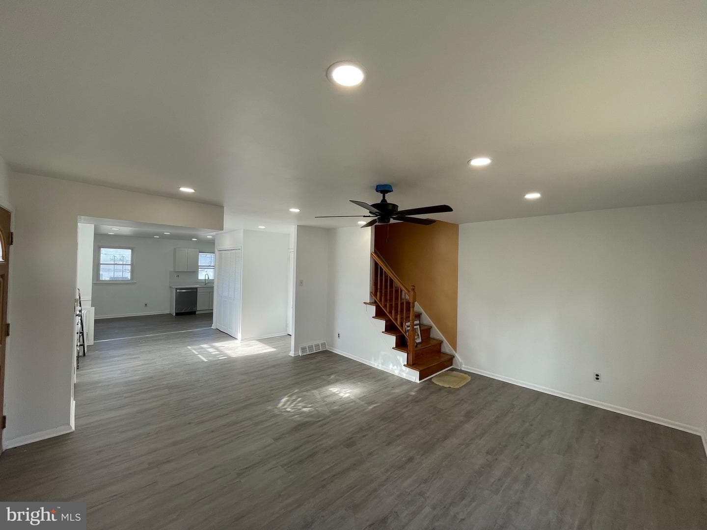 803 Lawler Street photo 13