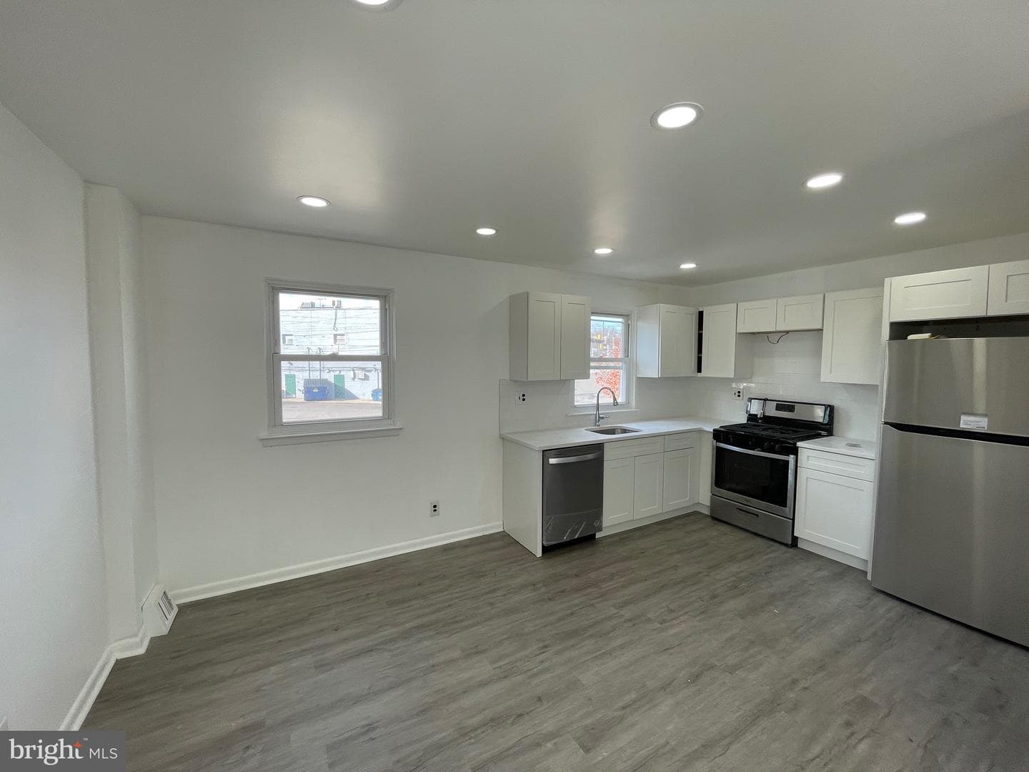 803 Lawler Street photo 21