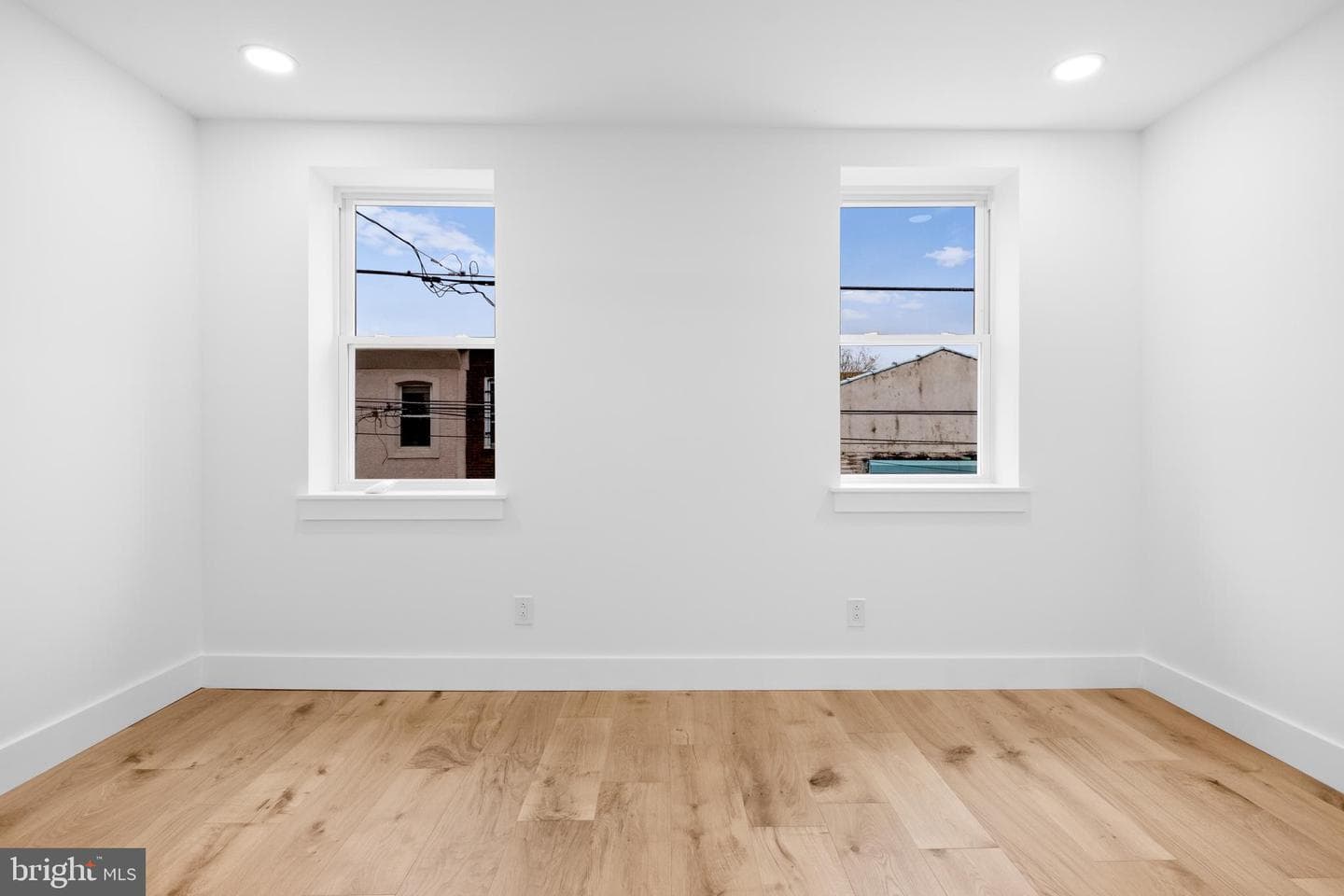 2049 E Letterly Street photo 22