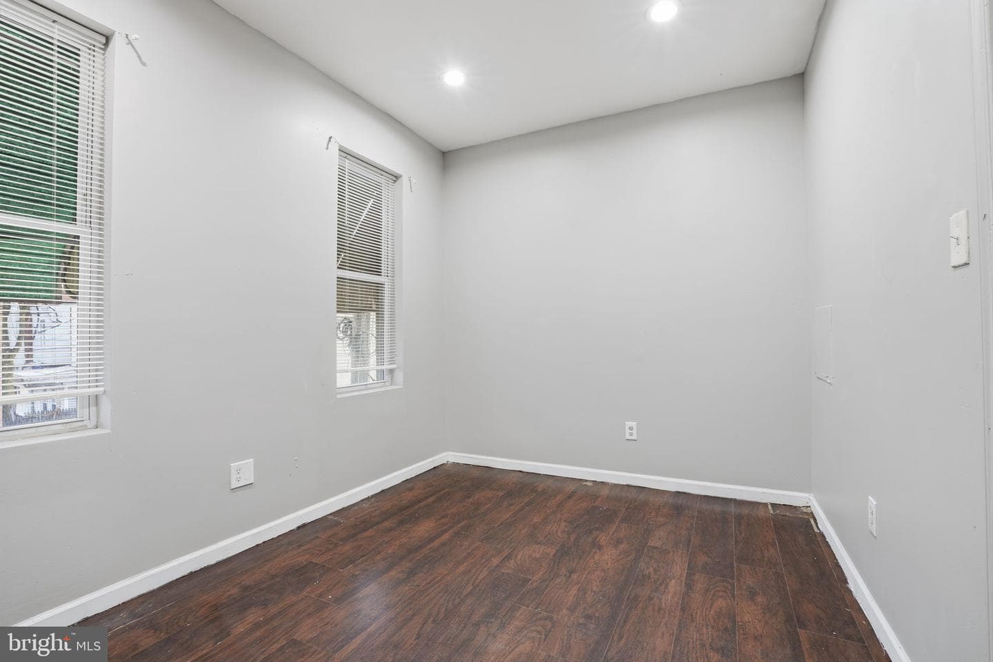 1866 E Cornwall Street photo 17