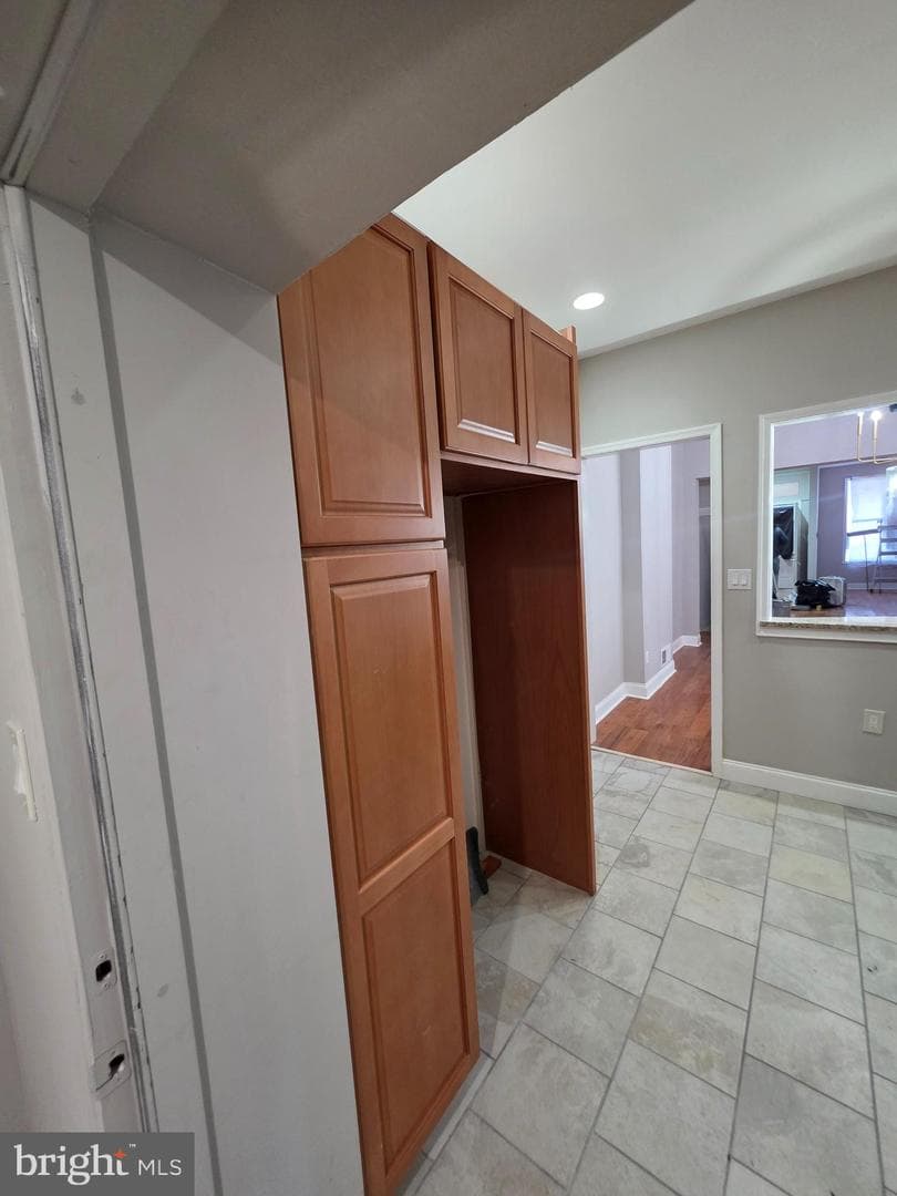 1612 W Glenwood Avenue photo 15