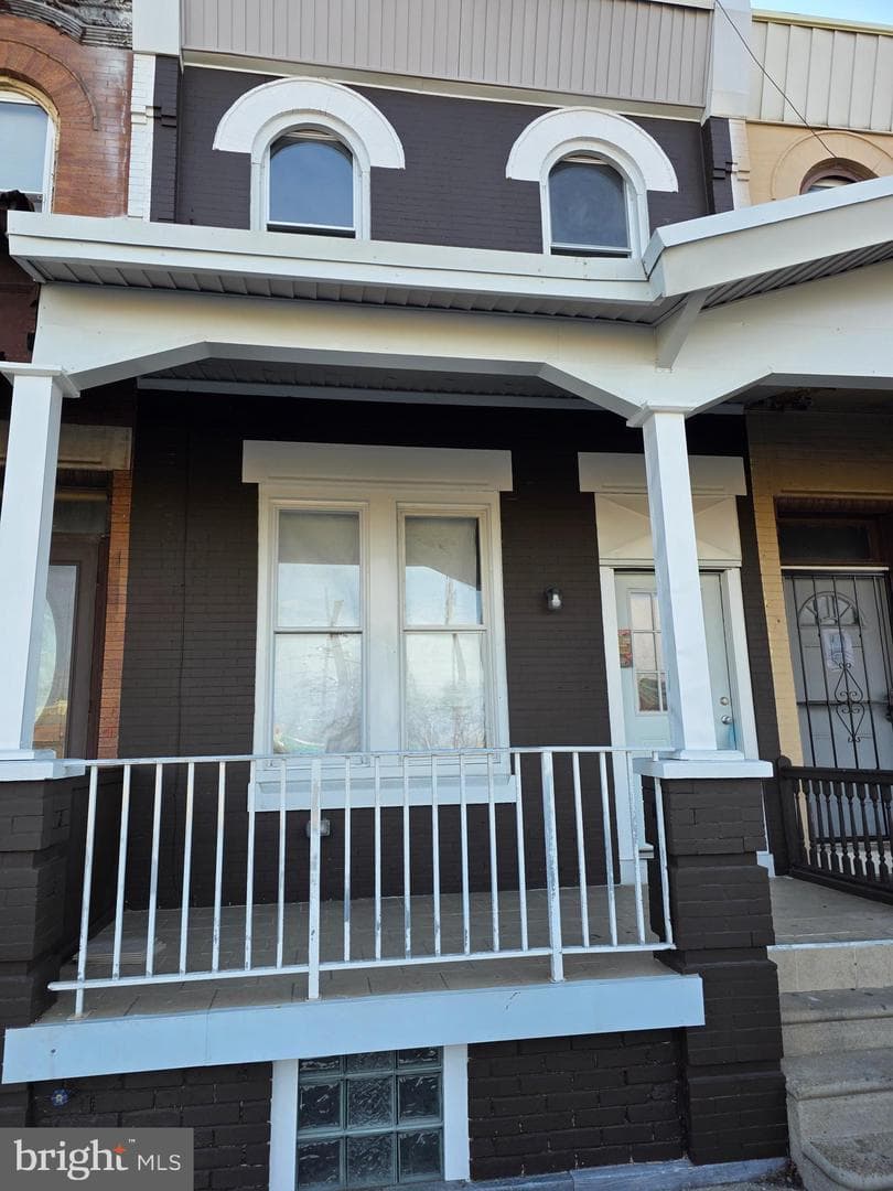 1612 W Glenwood Avenue photo 3