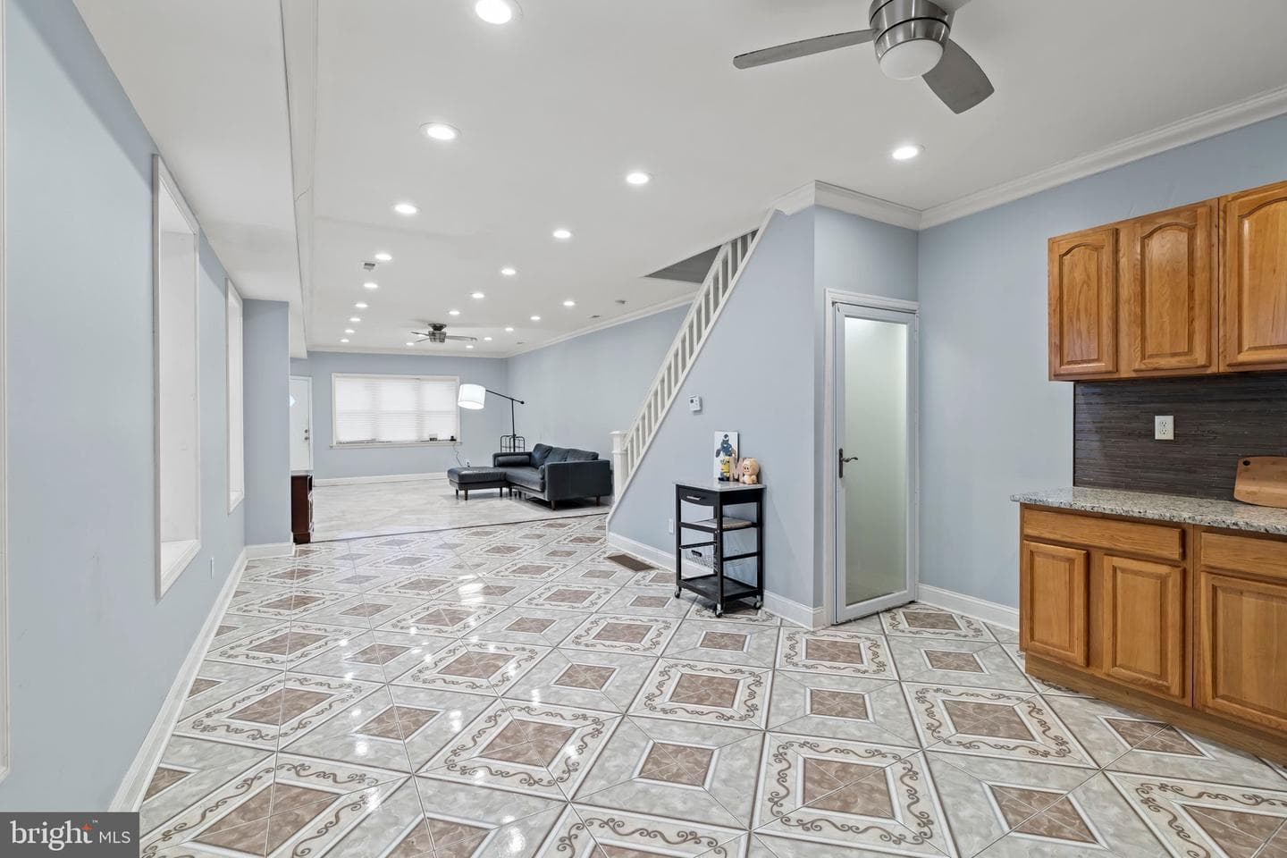 5101 Ditman St photo 12