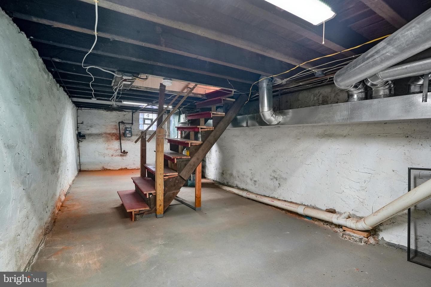 2833 Livingston Street photo 19