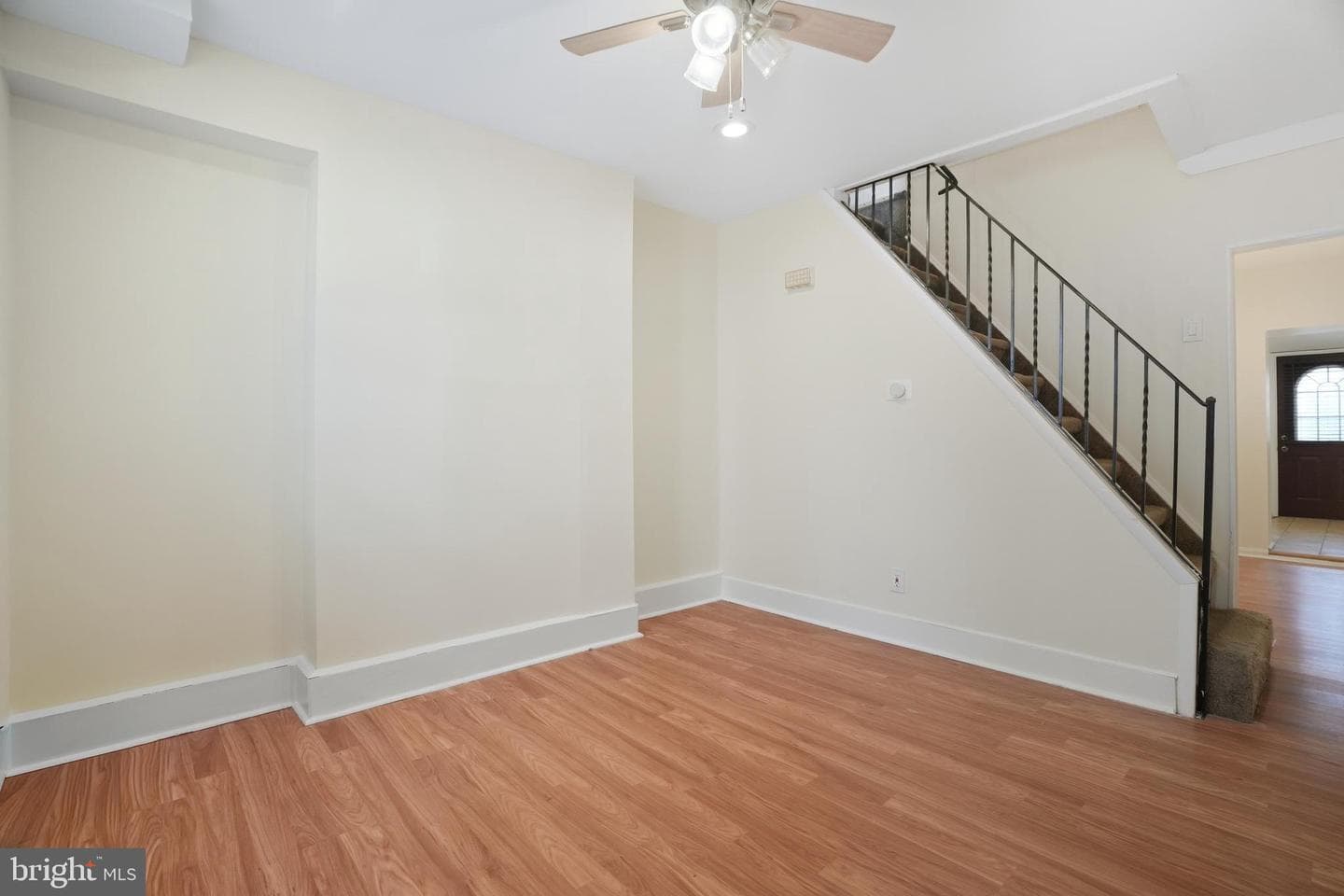2833 Livingston Street photo 3