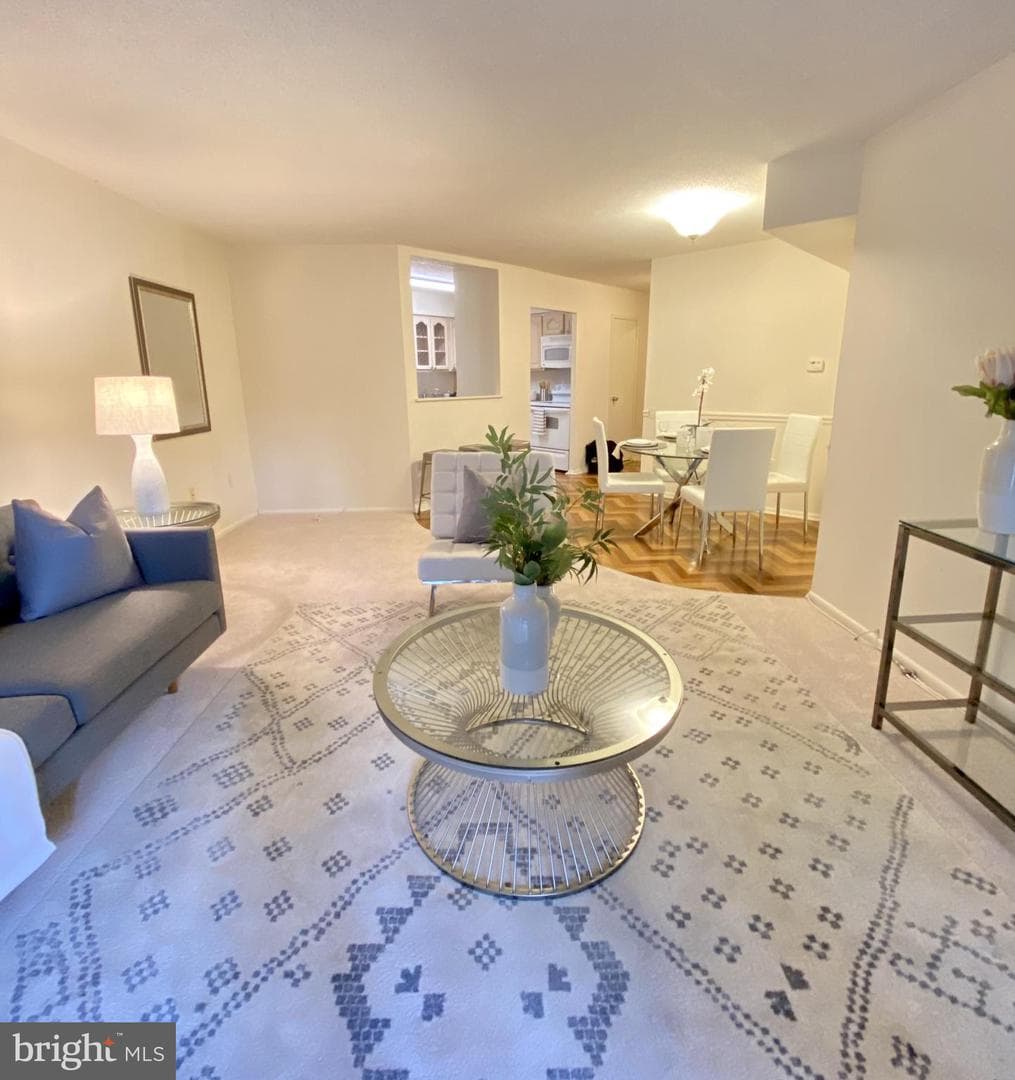 1420 Locust Street #7d photo 3