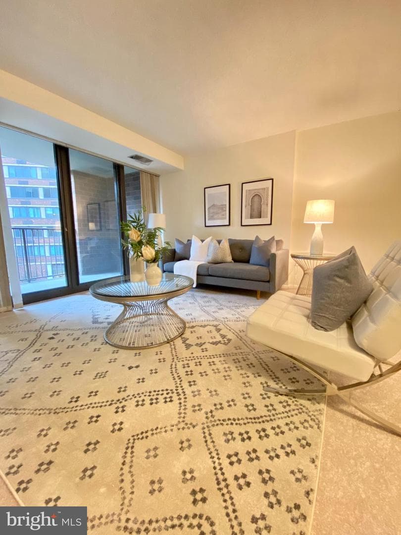 1420 Locust Street #7d photo 4
