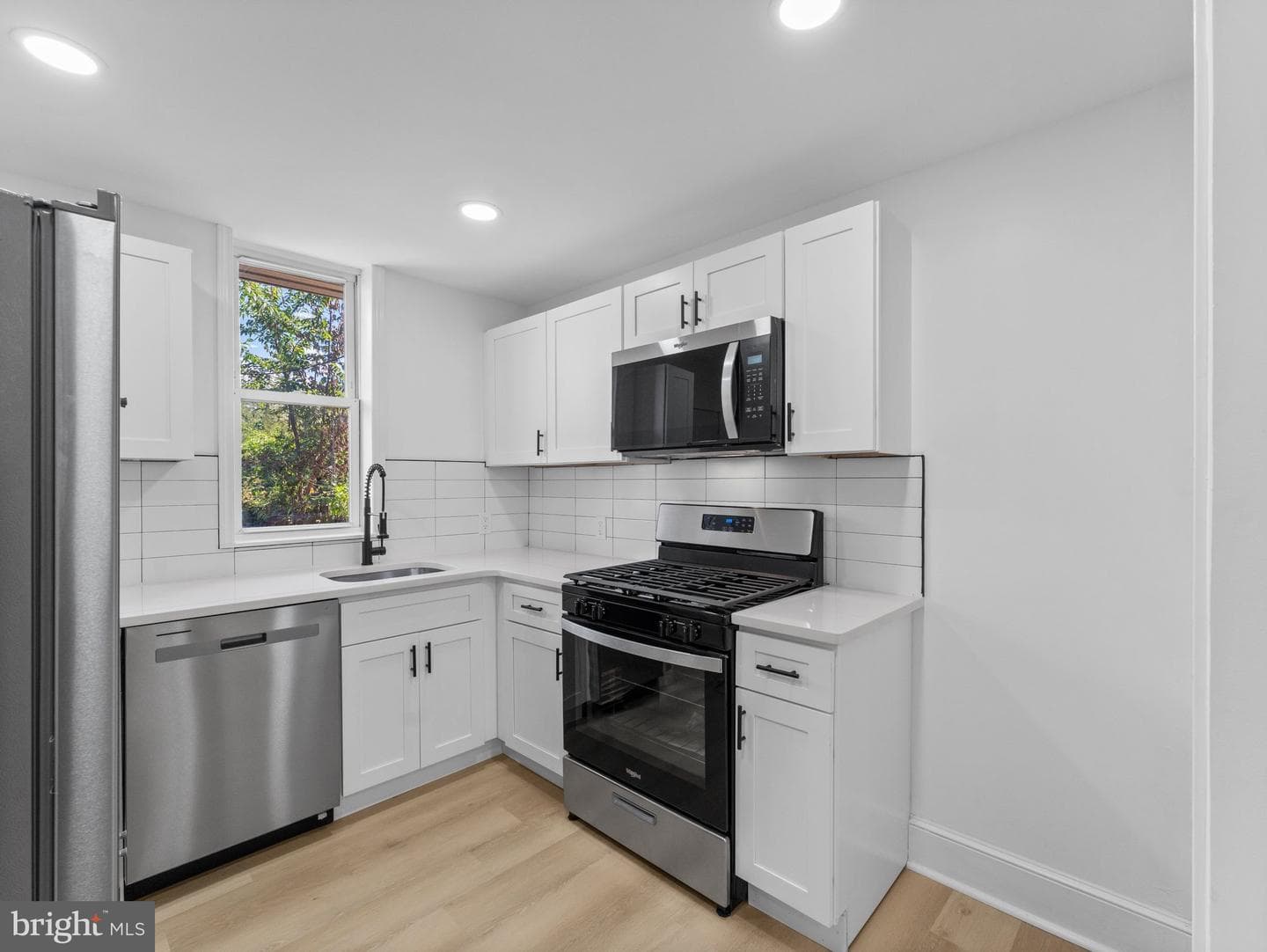 6148 Upland Street photo 10