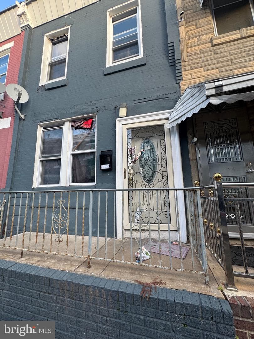 2427 N Gratz Street, Philadelphia