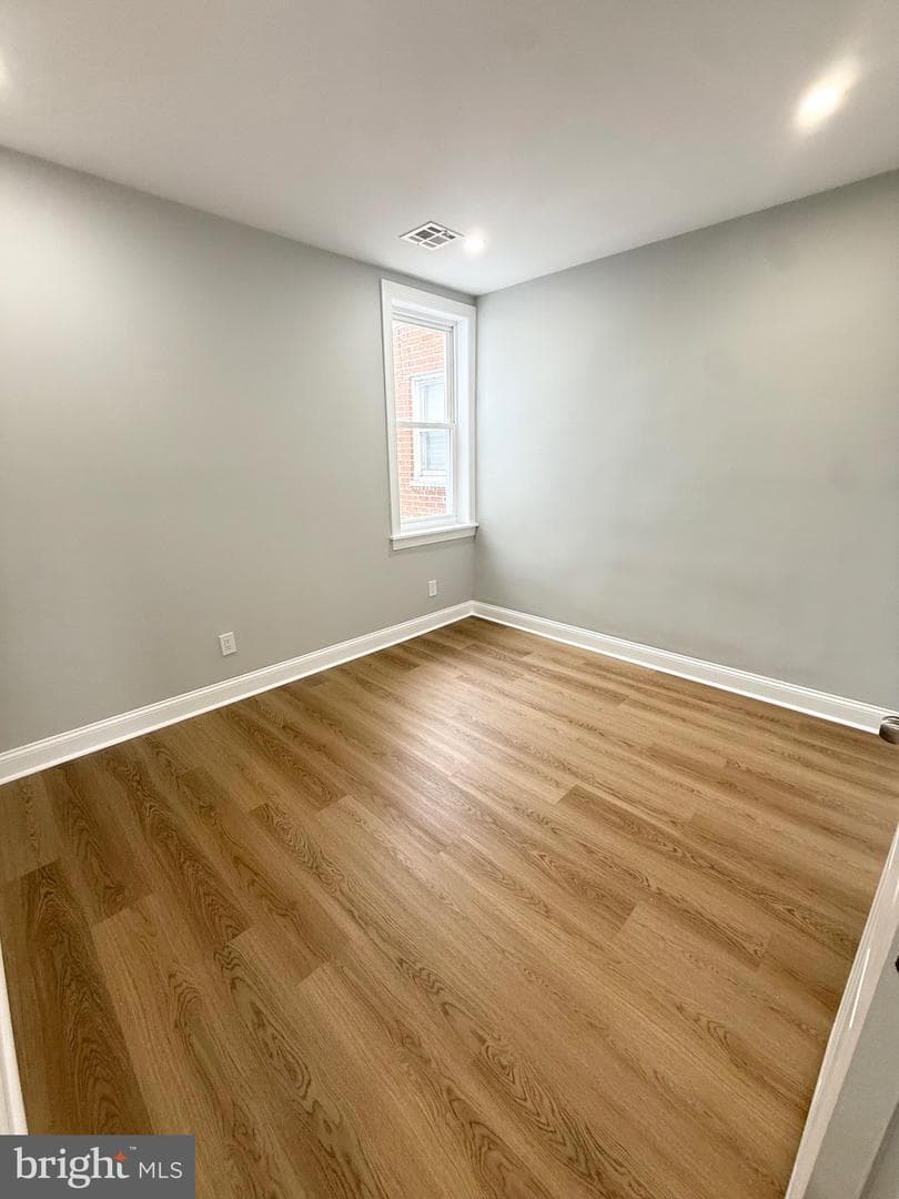 355 E Loudon Street photo 24