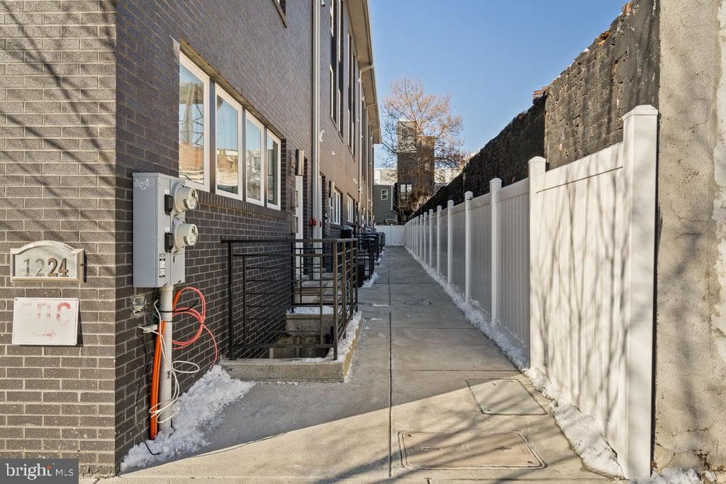 1224 N 26th #e1 photo 29