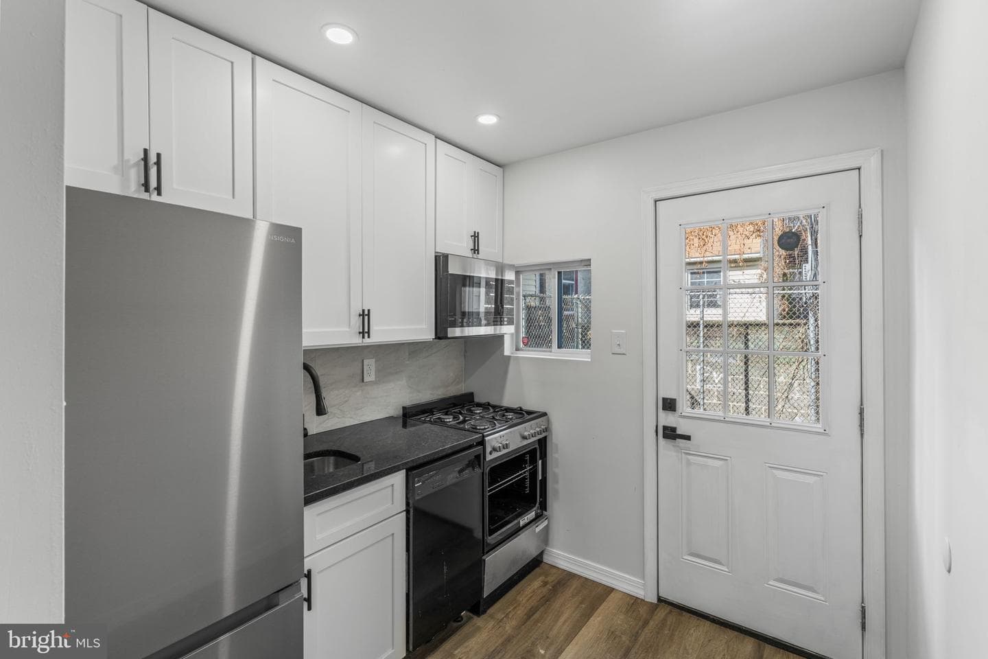 3058 Tilton Street photo 6