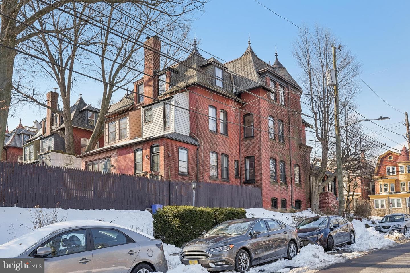 4500 Chester Avenue photo 5