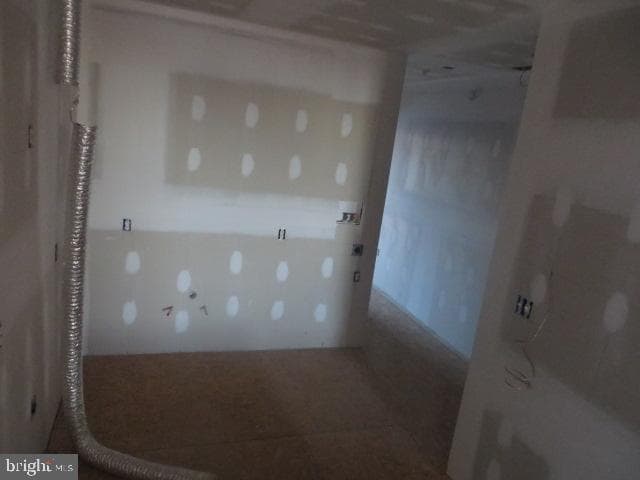 2033 W Diamond Street photo 6