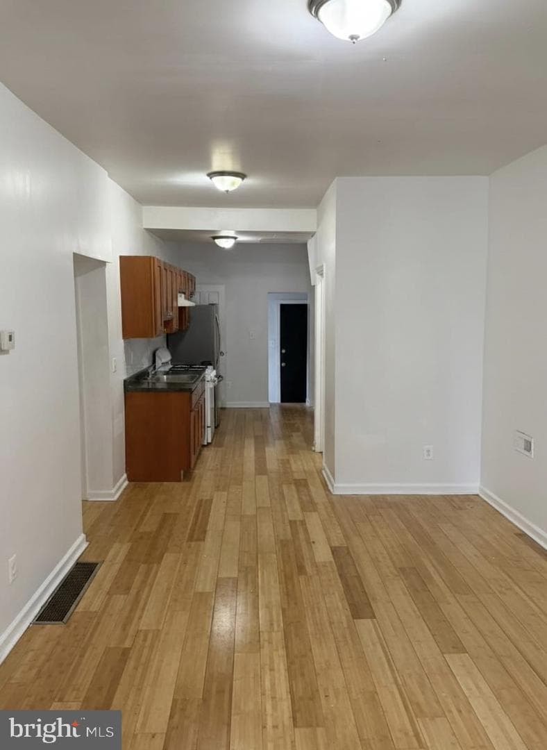 870 N 47th Street photo 4