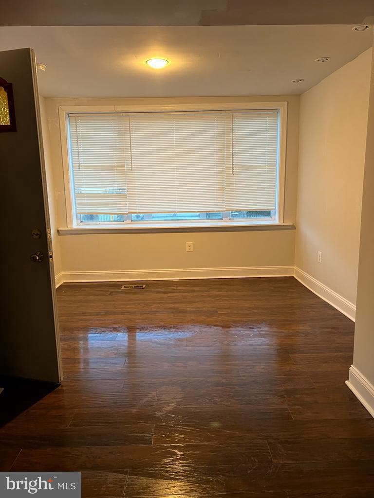 5603 Florence Avenue photo 14