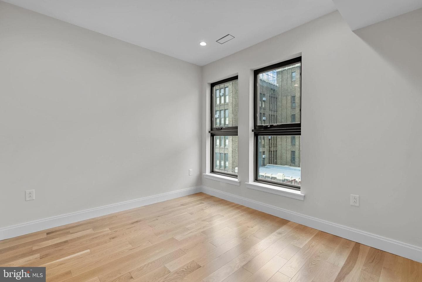 1100 Webster Street #4 photo 38